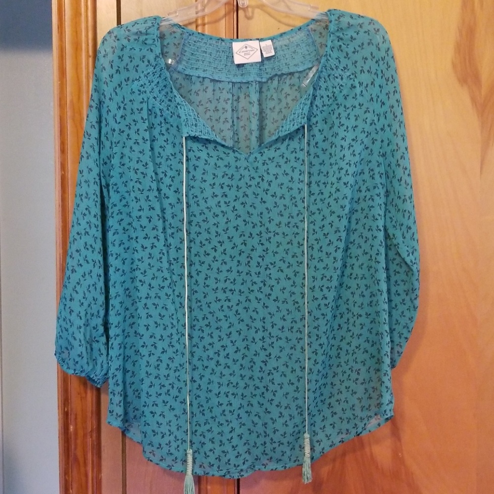St. John's Bay woman's top